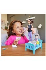 Barbie Bebek Bakıcılığı Oyun Seti